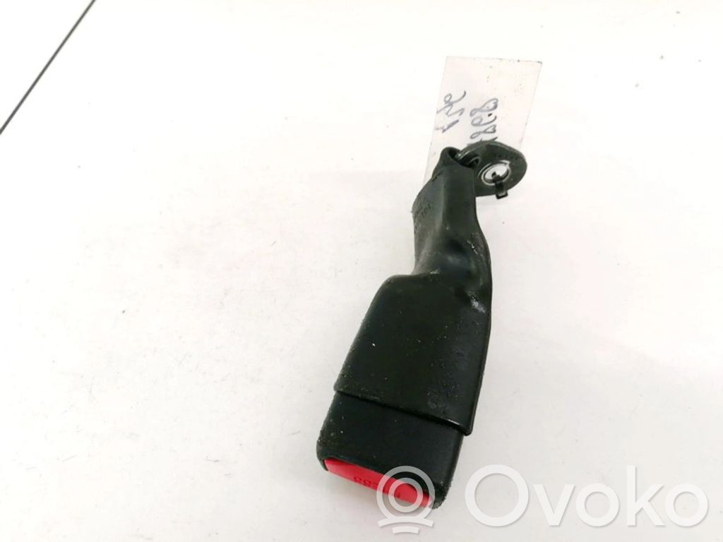 Subaru Outback Keskipaikan turvavyön solki (takaistuin) 
