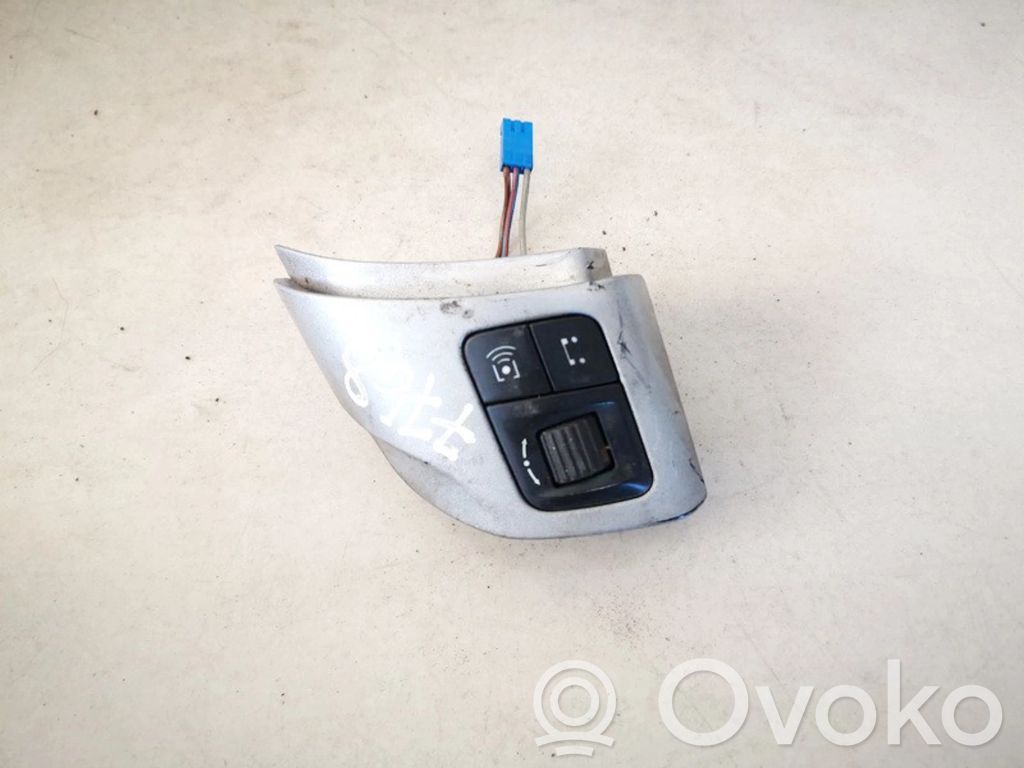 Audi A6 S6 C5 4B Butoane/comutatoare pe volan 