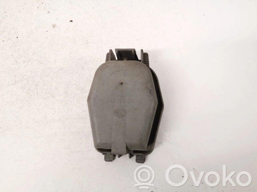 Alfa Romeo 145 - 146 Cache-poussière de phare avant 