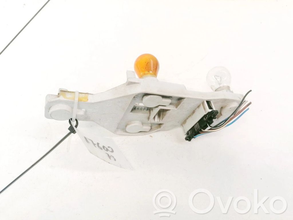 Skoda Octavia Mk2 (1Z) Portalampada fanale posteriore 