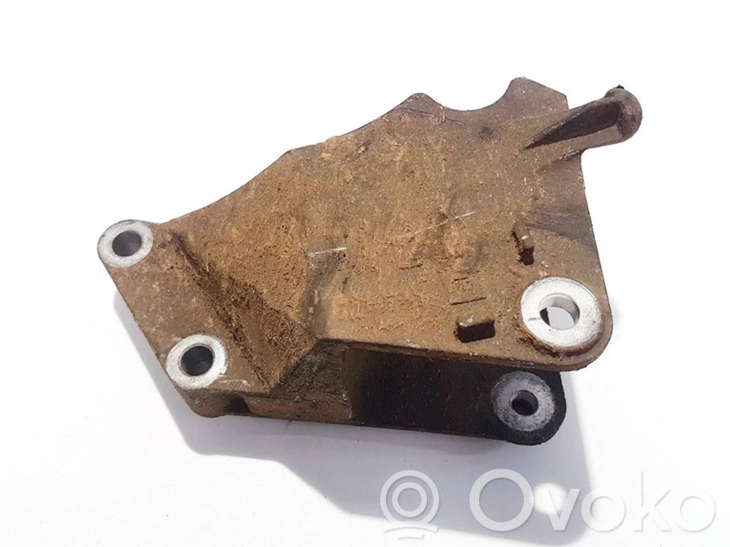 Engine mounting bracket   9156954,9156954