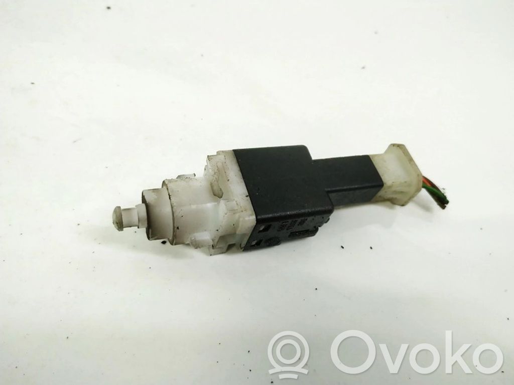 Interruptor sensor del pedal de freno   B365,B365