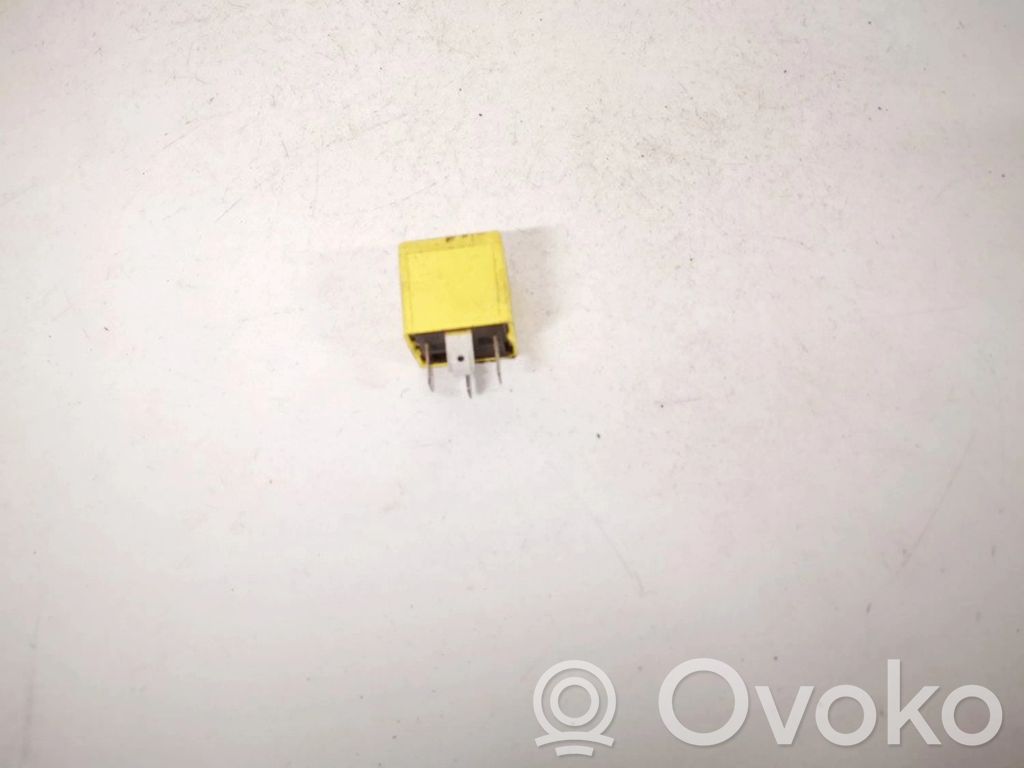 Alte relee   YWB10012,V23134B52X127,V23134B52X127,YWB10012