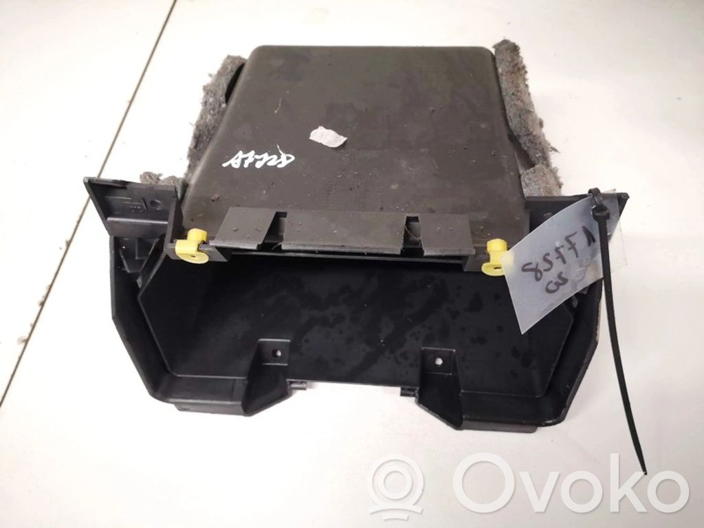 Volvo V50 Cutie mănuși 