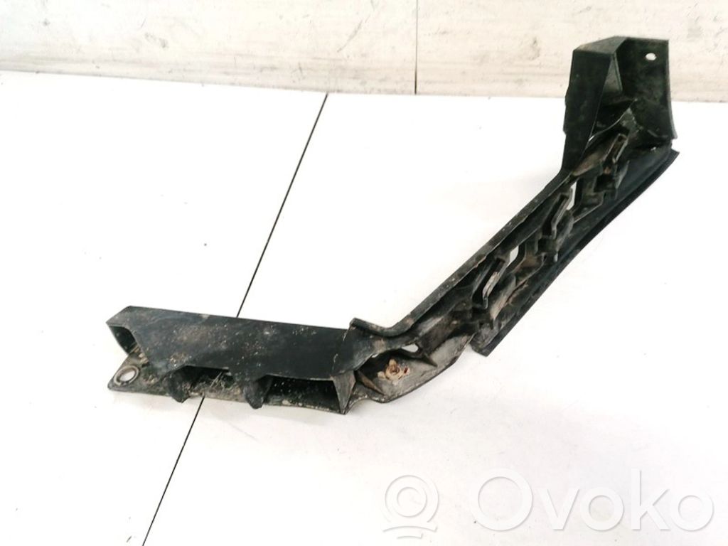 Volkswagen Touran I Suport montare bară spate