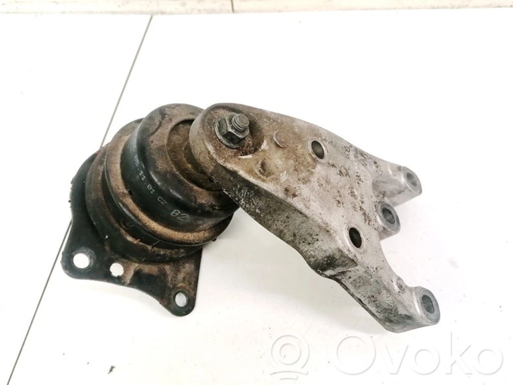 Volkswagen Polo Supporto di montaggio del motore 