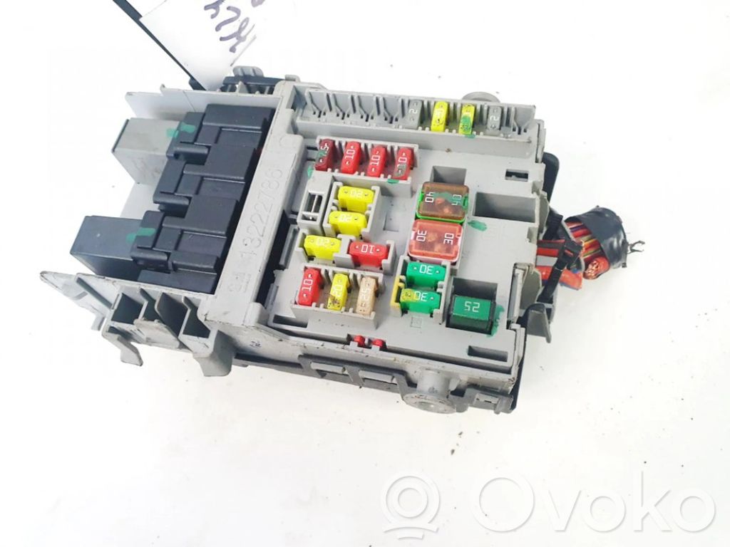 Opel Insignia A Fuse box set 