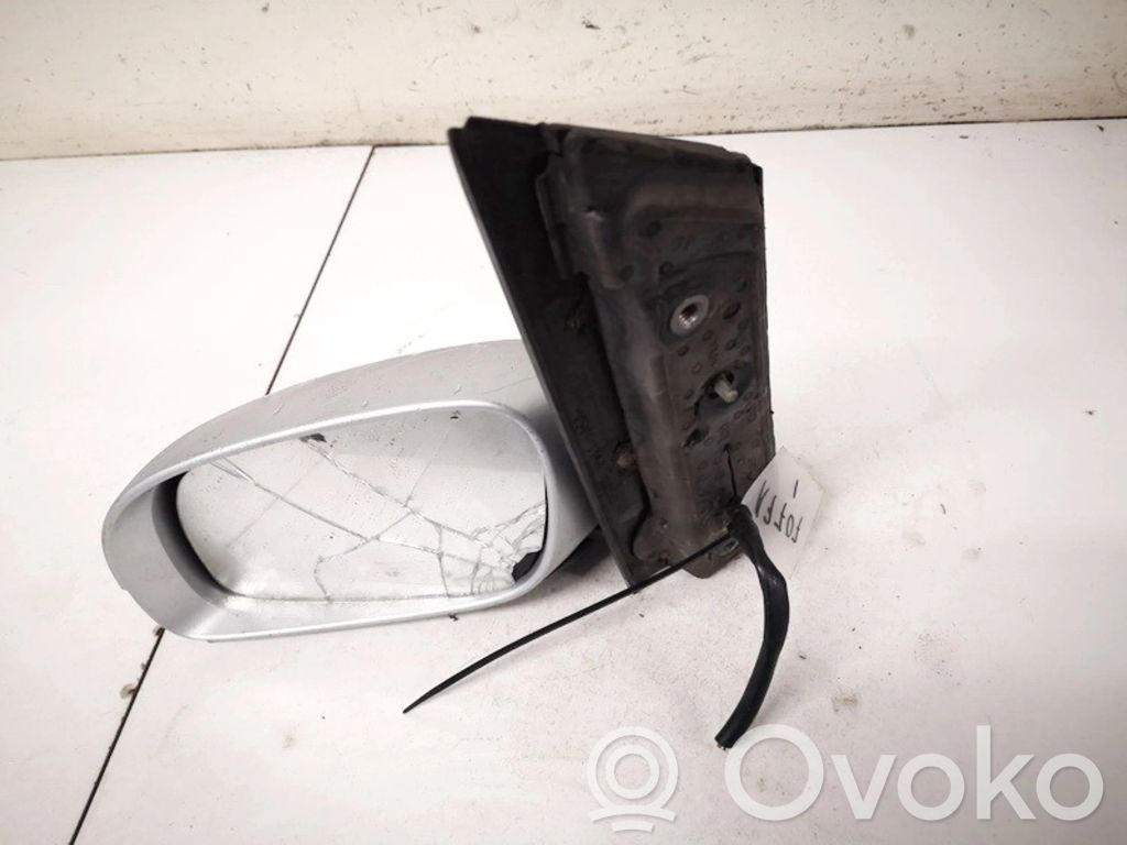 Volkswagen Touran I Capac plastic oglindă exterioară 