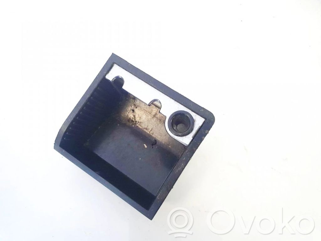Volkswagen Golf V Aschenbecher 