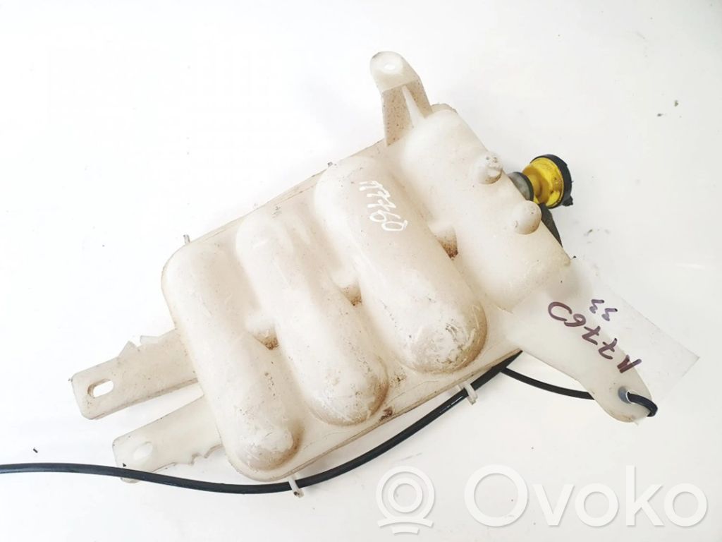 Audi A4 S4 B5 8D Réservoir d'air sous vide