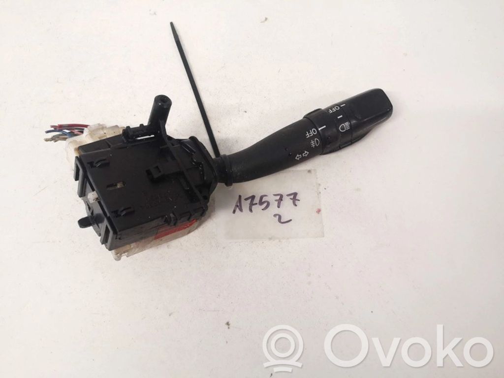 Toyota Corolla Verso AR10 Leva indicatori 
