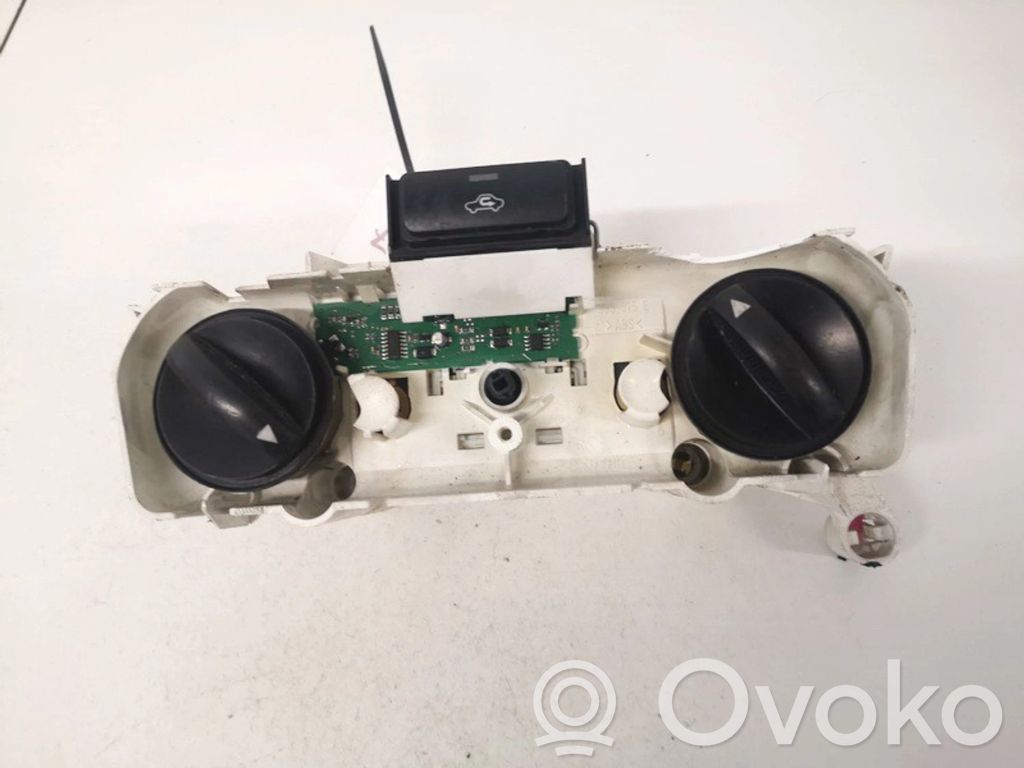 Toyota Corolla Verso AR10 Unitate control climatizare