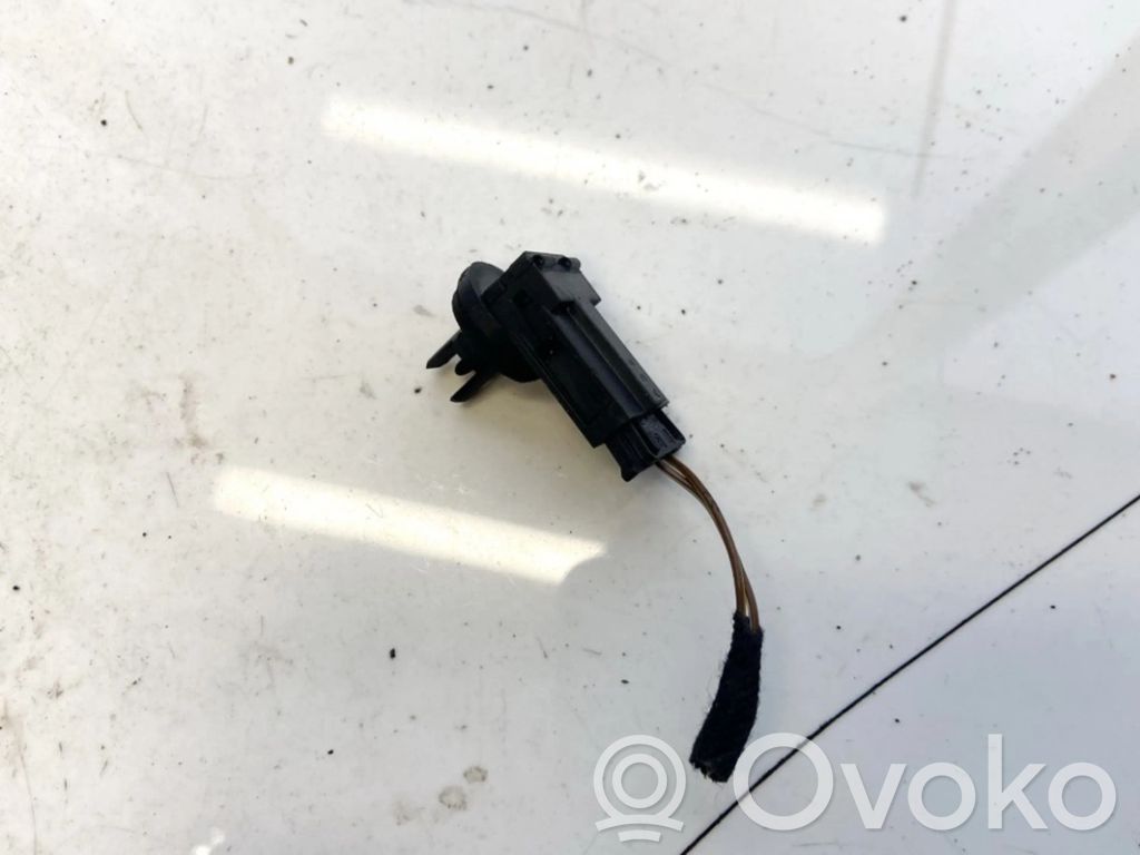 Volkswagen PASSAT B5.5 Czujnik temperatury wewnętrznej 