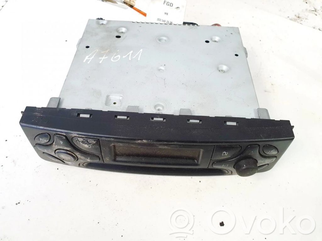 Mercedes-Benz C W203 Unità principale autoradio/CD/DVD/GPS
