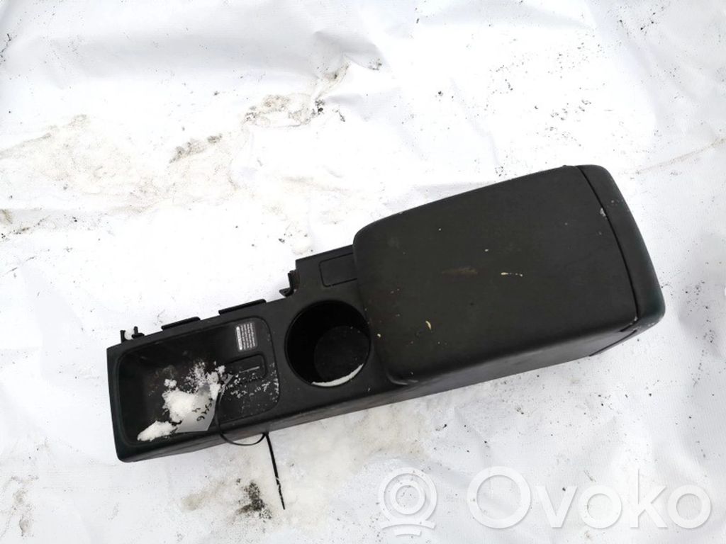 Subaru Legacy Reposabrazos 