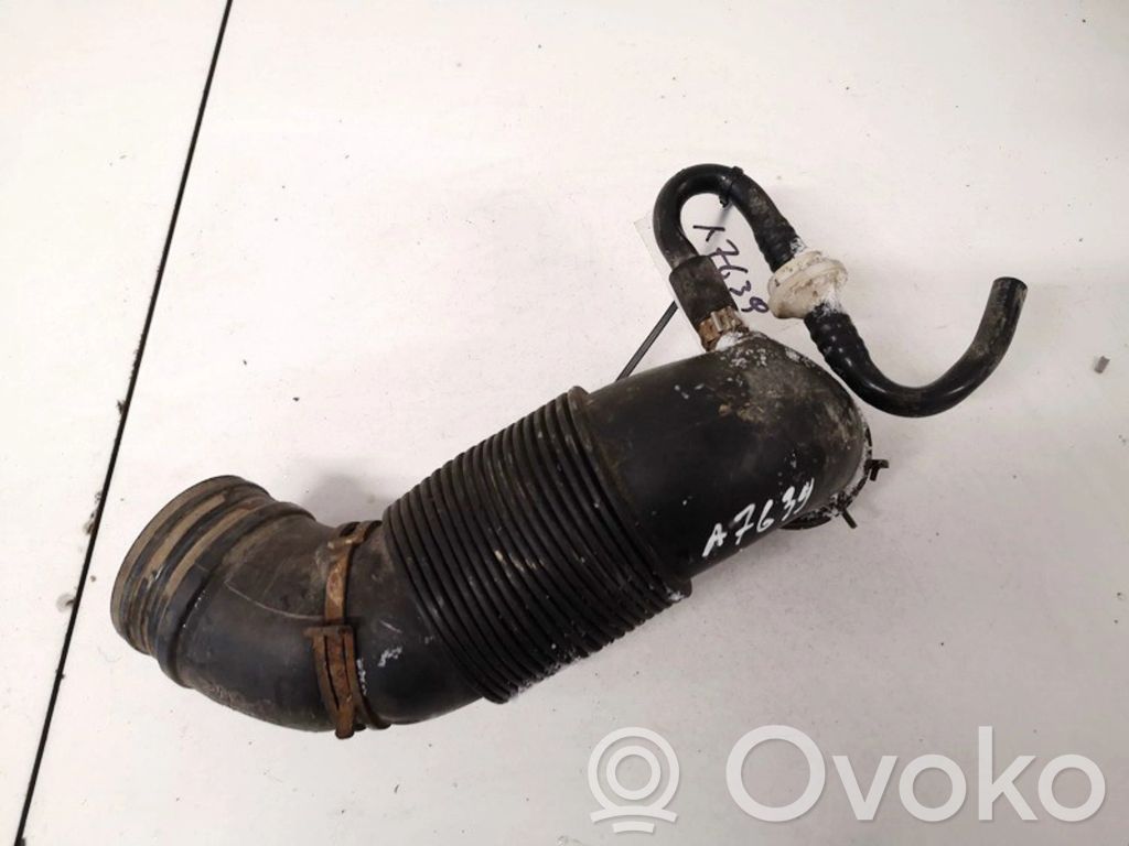 Volkswagen Golf V Rura / Wąż dolotowy powietrza 