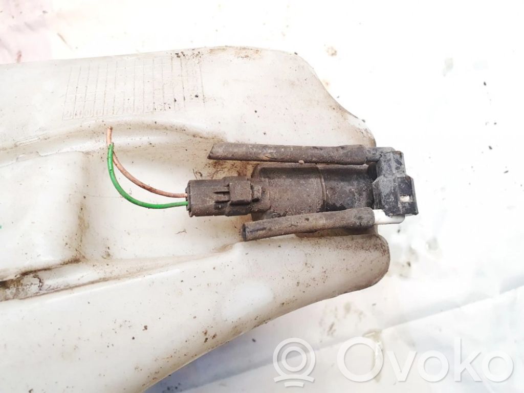 Citroen C3 Pompa spryskiwacza szyby przedniej / czołowej