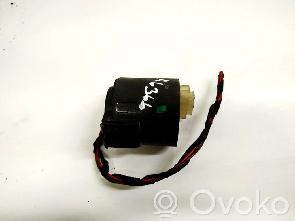 BMW 5 E39 Etuoven kaiutin 