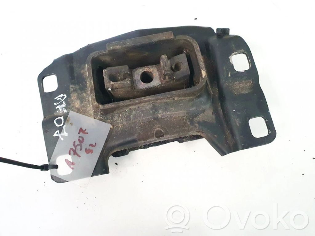 Volvo V50 Wspornik / Mocowanie silnika 