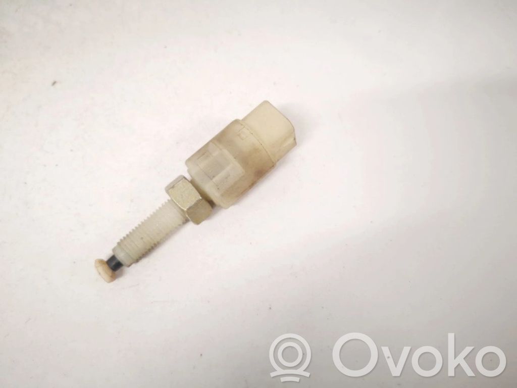 Volkswagen PASSAT B5 Comutator senzor pedală frână 