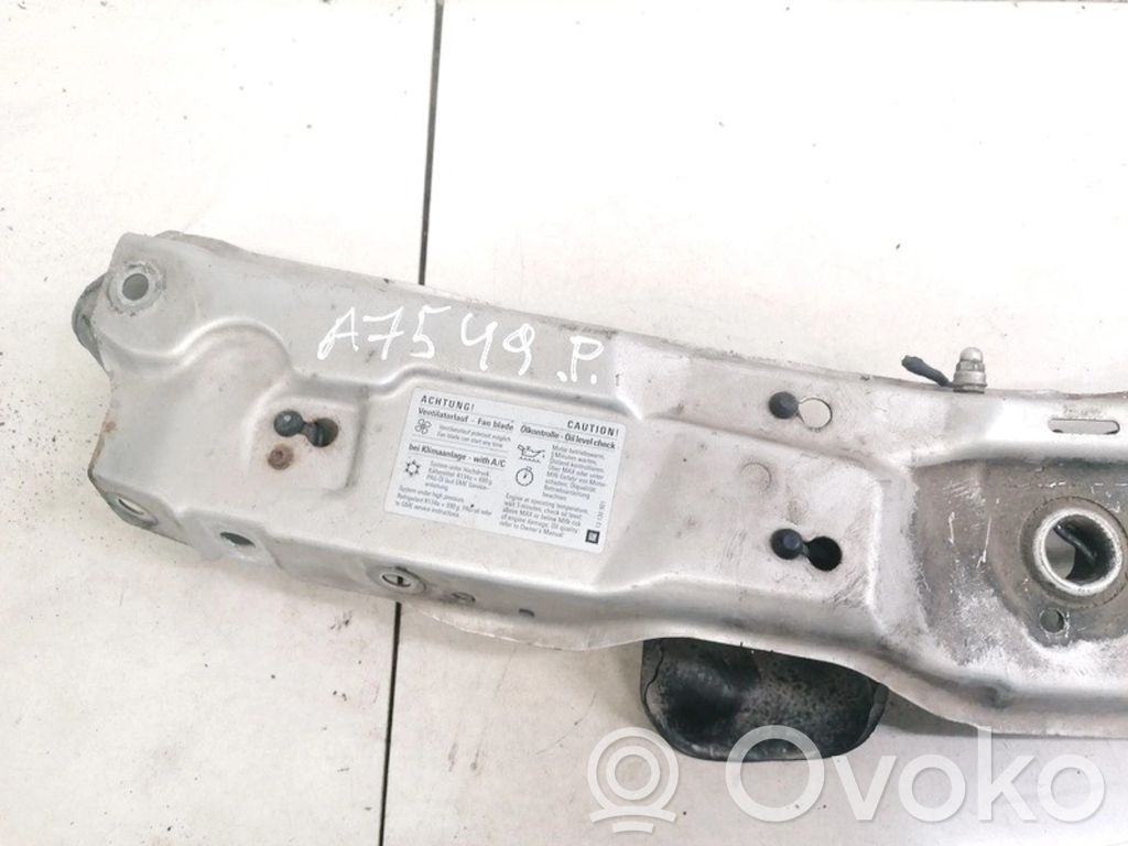 Opel Meriva A Pas przedni 