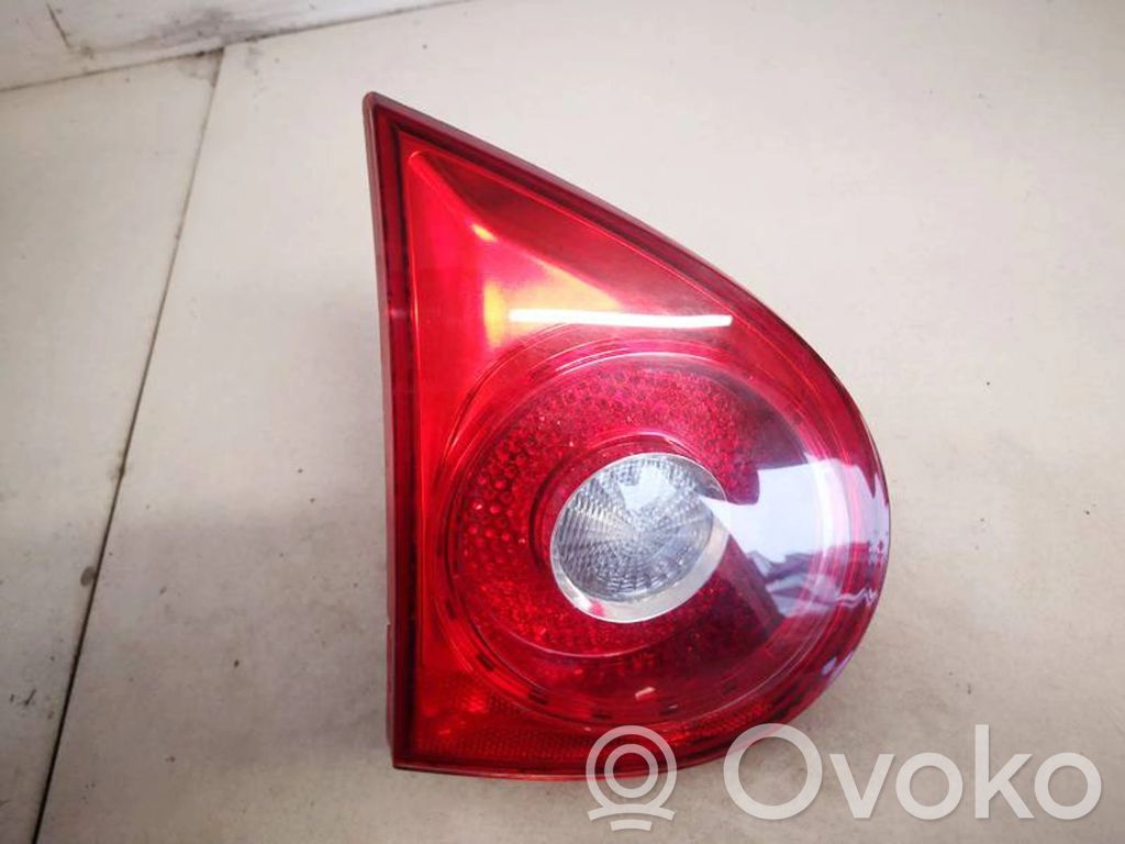 Volkswagen Golf V Luci posteriori del portellone del bagagliaio 