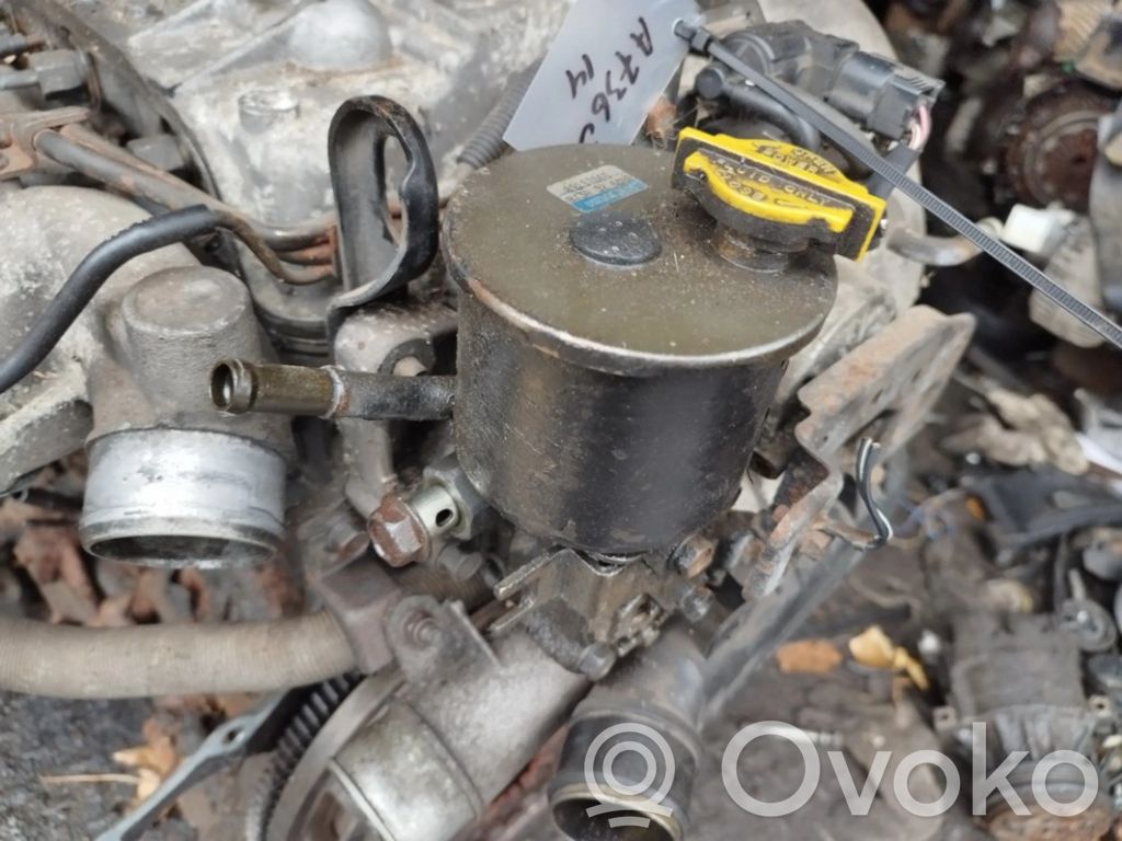 Mazda 323 F Ohjaustehostimen pumppu 