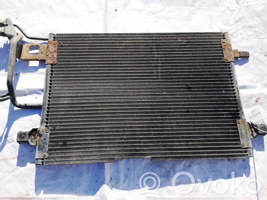 Radiateur condenseur de climatisation   8D0260401D,8D0260401D