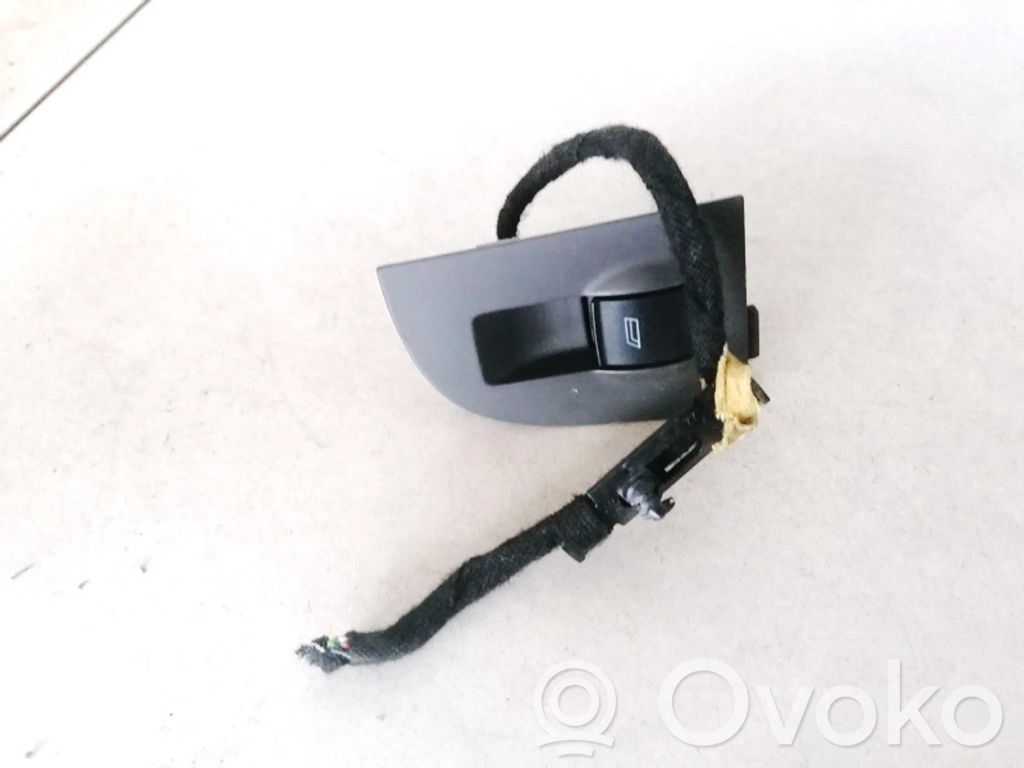 Audi A6 S6 C5 4B Interruttore di controllo dell’alzacristalli elettrico 