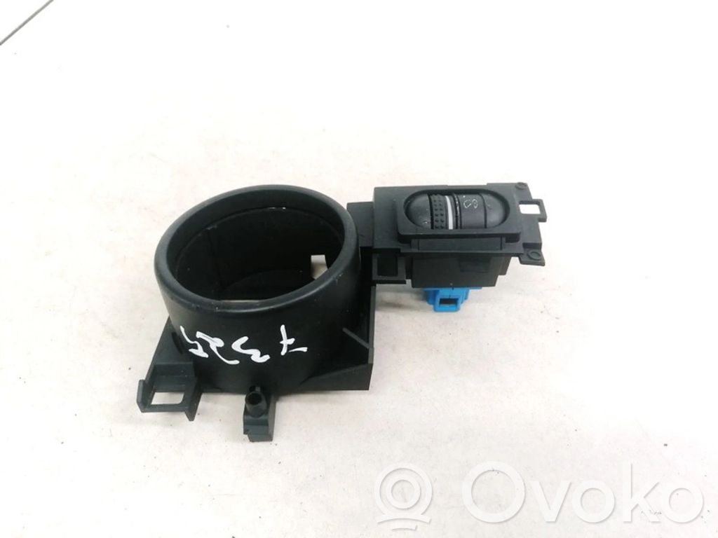 Interruptor de control del panel de luces   7L6858903T,52738,52738,7L6858903T,P0095827
