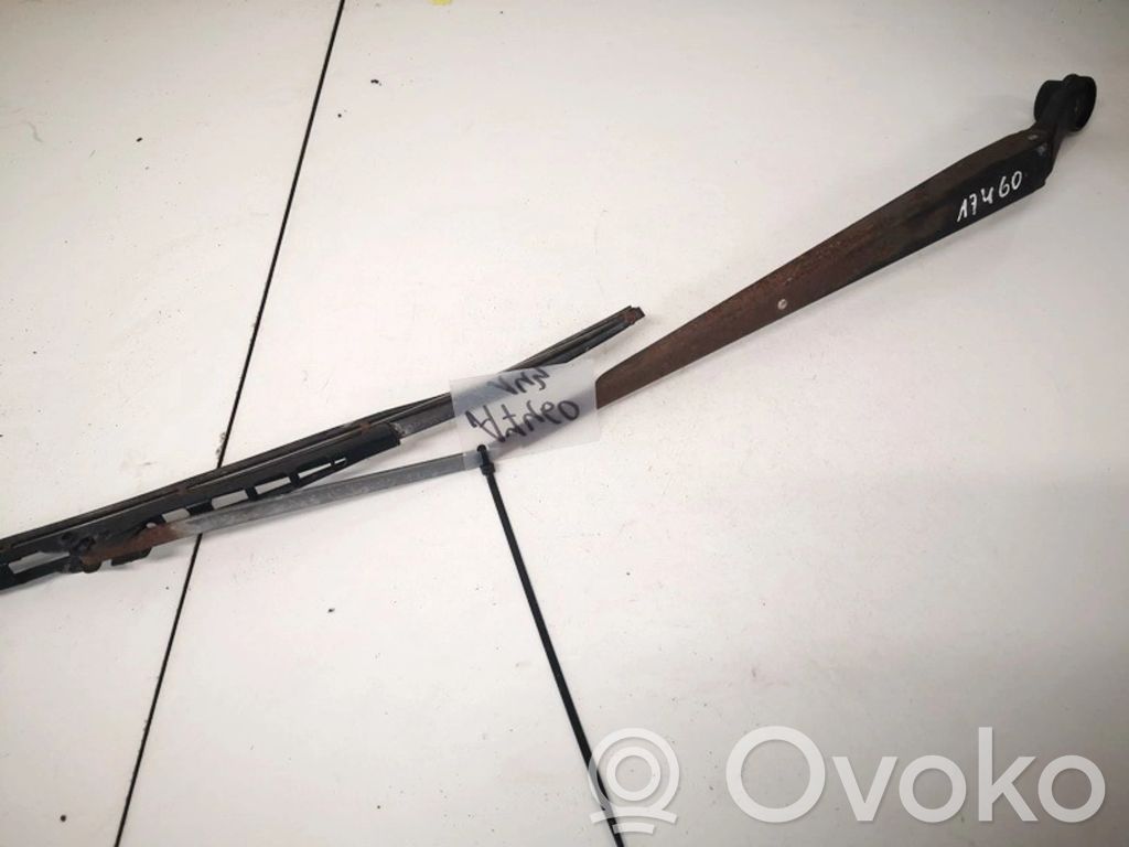 Mazda 626 Brazo del limpiaparabrisas delantero 