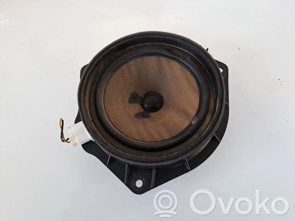 Toyota Yaris Verso Difuzor ușă față