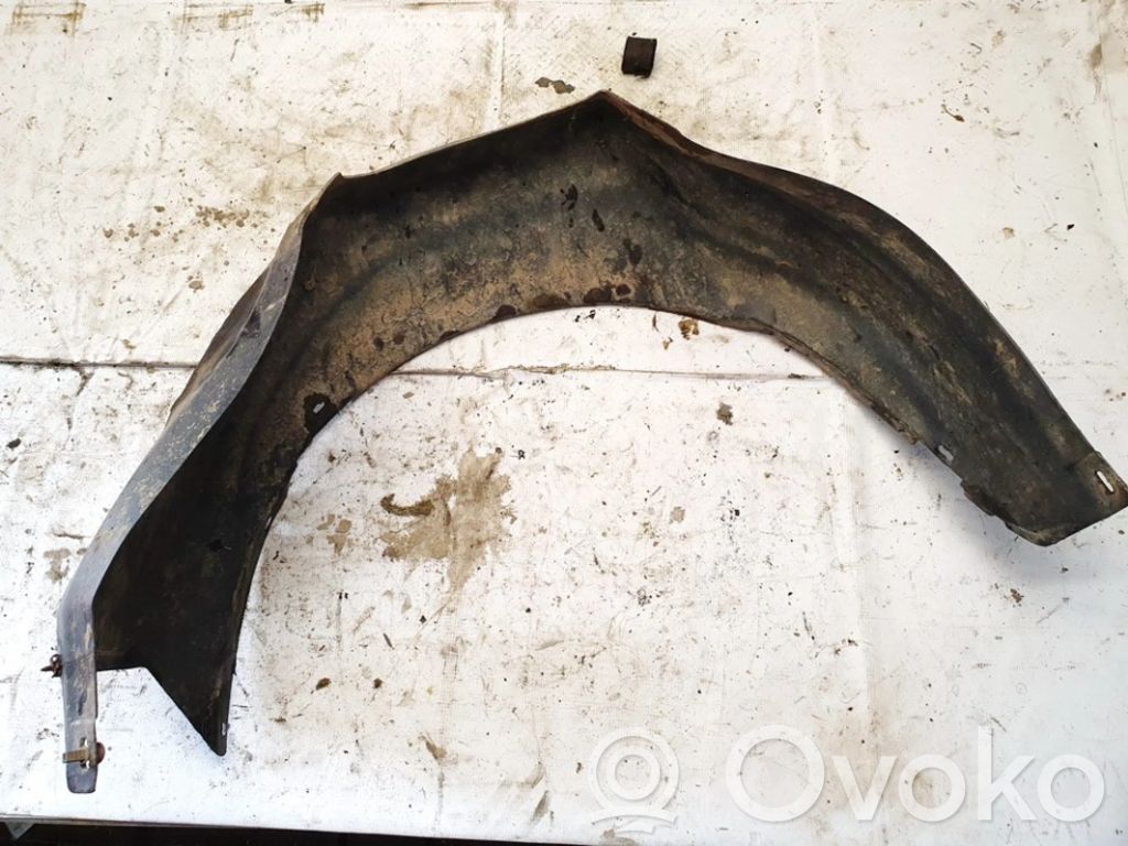 Volkswagen PASSAT B3 Nadkole przednie 