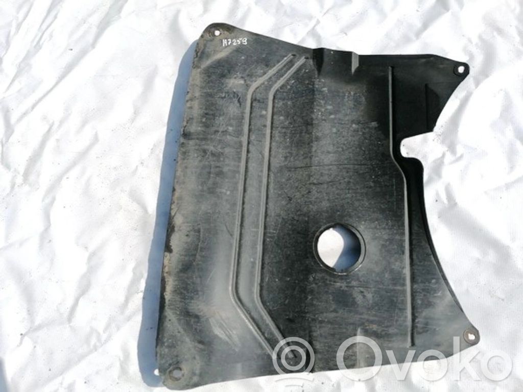 Renault Megane I Engine splash shield/under tray 