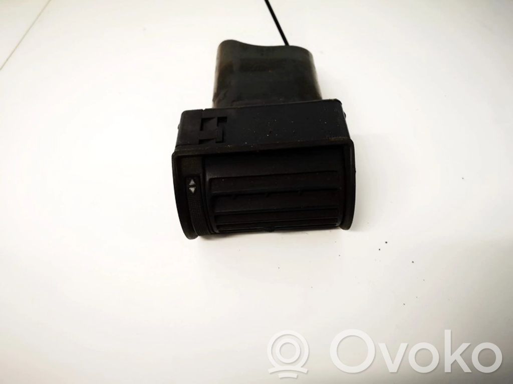 Rejilla de ventilación central del panel   4A1820901,4A1820901