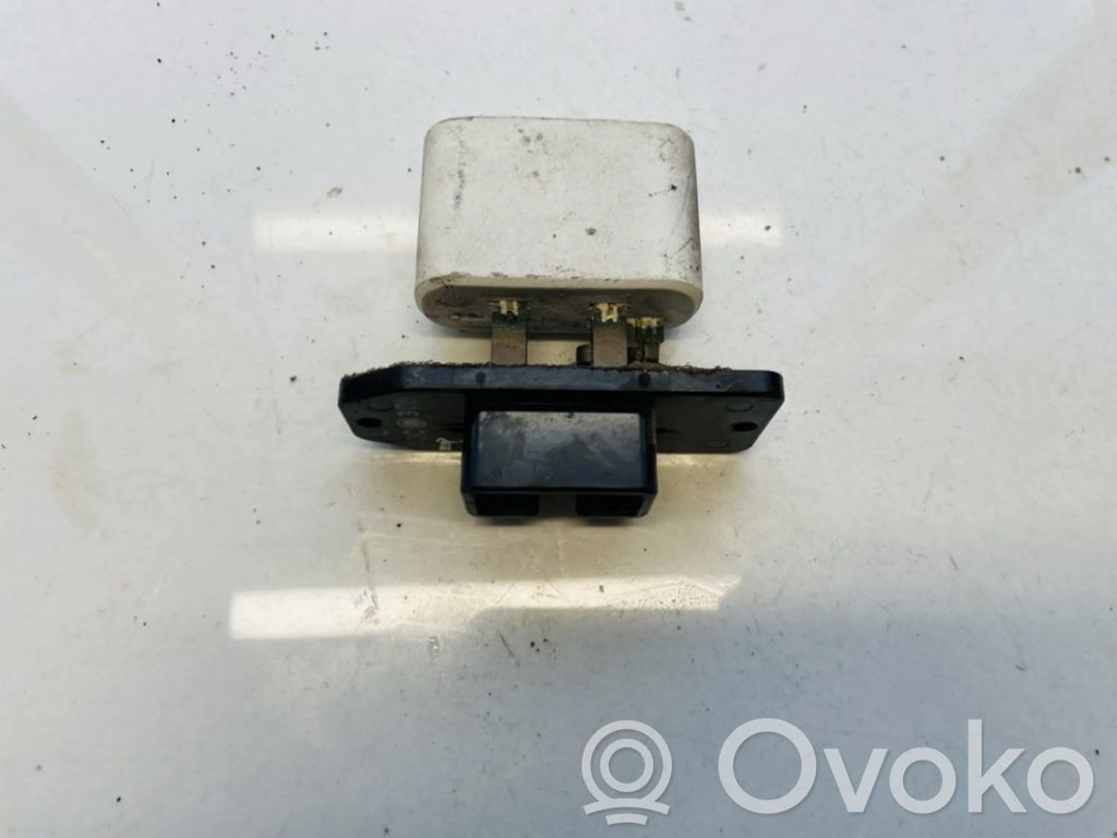Toyota Avensis Verso Rezystor / Opornik dmuchawy nawiewu 
