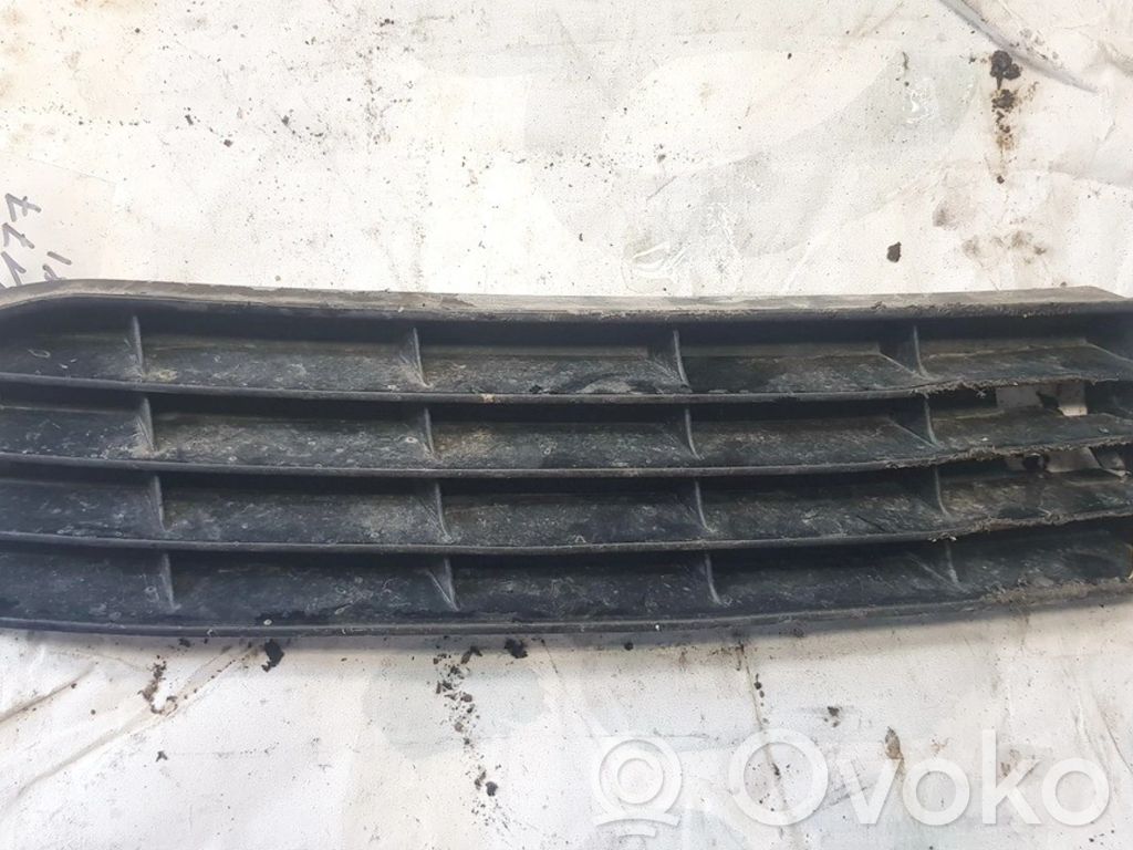 Renault Scenic I Grille inférieure de pare-chocs avant 