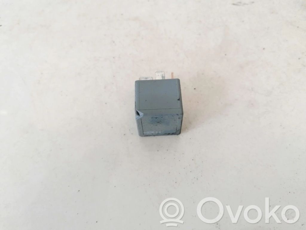 Ford Mondeo Mk III Autres relais