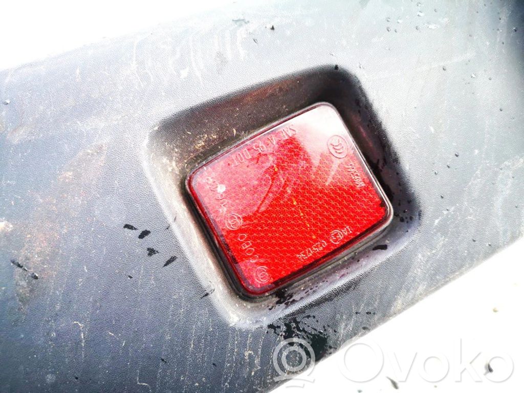 Reflector de faros/luces traseros   E30251734,E30251734