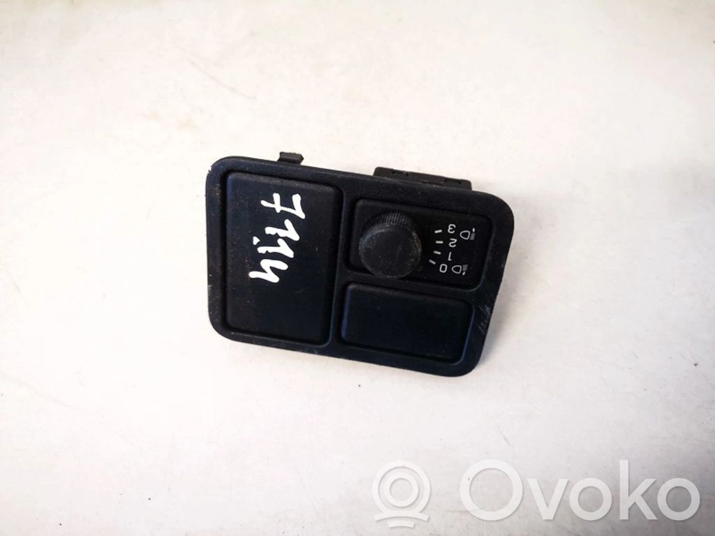 Nissan Almera N16 Comutator control nivel faruri 
