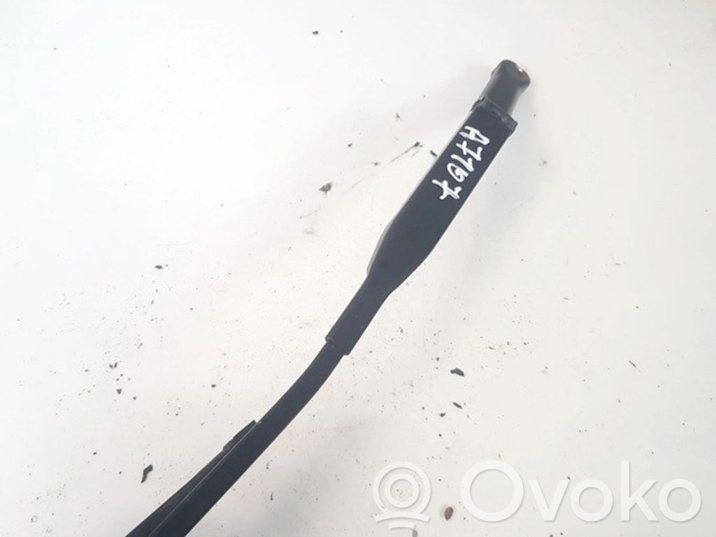 Audi A4 S4 B5 8D Braccio della spazzola tergicristallo anteriore