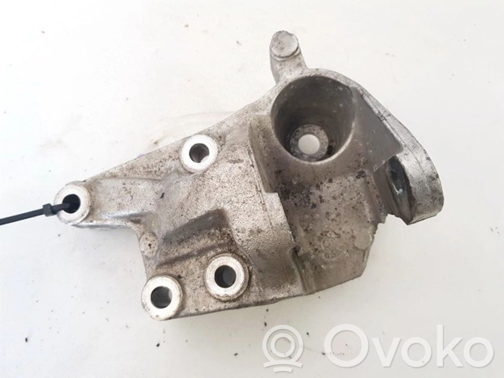 Peugeot 407 Suport motor