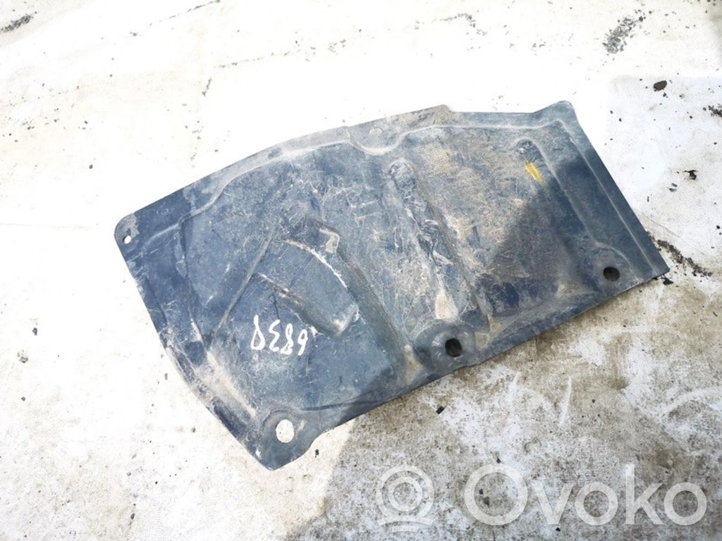 Toyota Avensis T270 Protecție inferioară motor 
