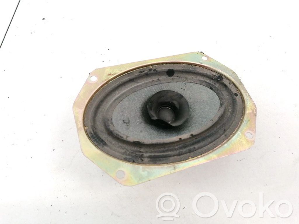 Nissan Almera N16 Etuoven kaiutin 
