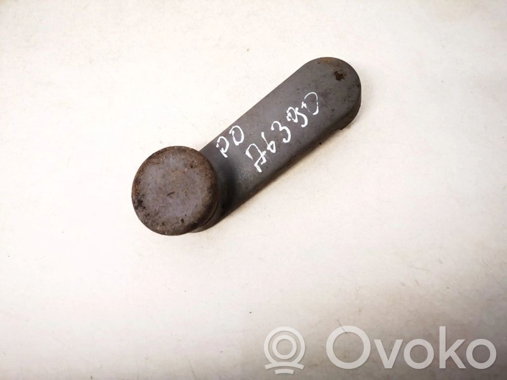 Opel Vectra B Manovella finestrino della portiera anteriore