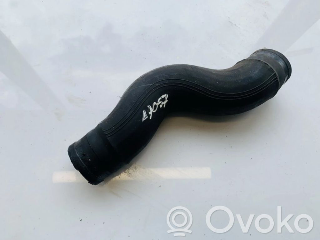 Opel Zafira B Furtun/conductă intercooler