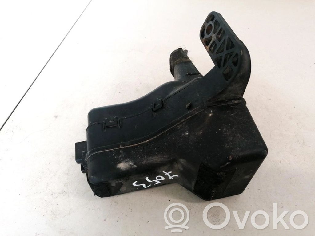 Toyota Avensis Verso Sulakerasiasarja 