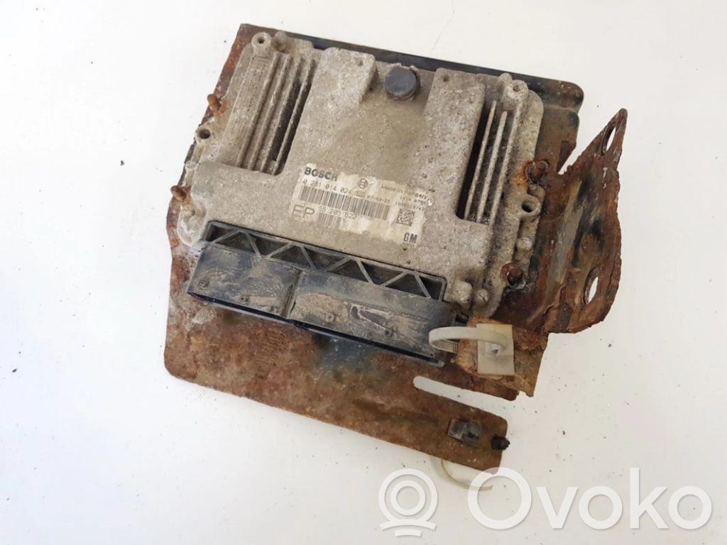 Opel Zafira B Centralina/modulo del motore