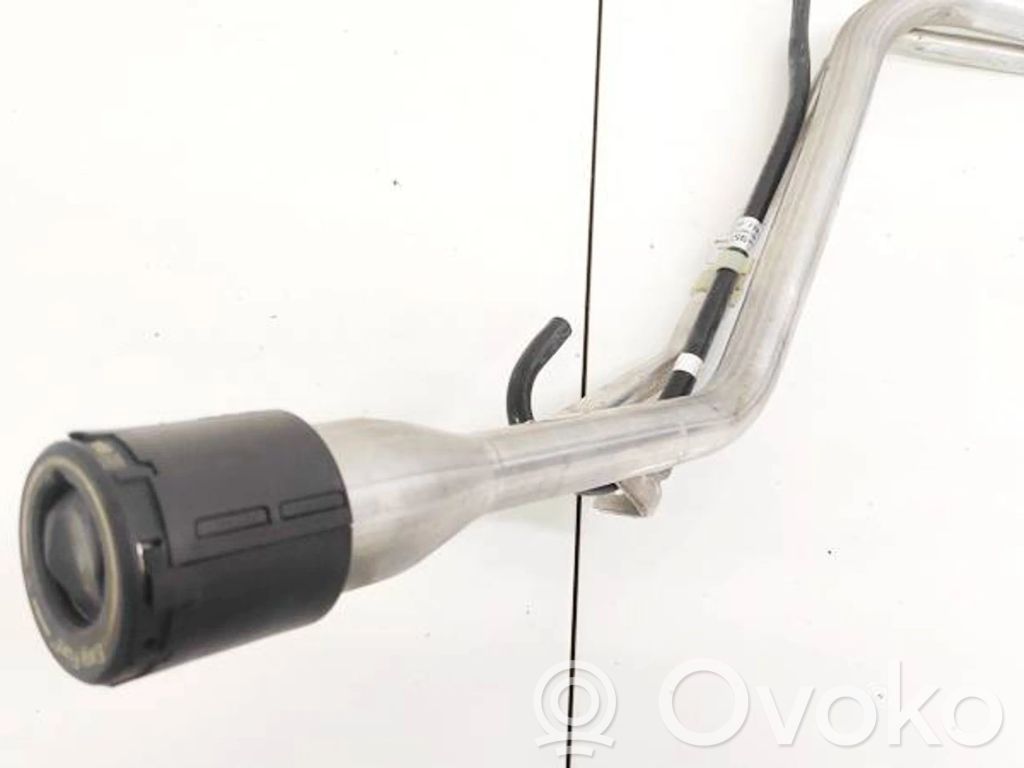Ford Puma Einfüllstutzen Kraftstofftank 