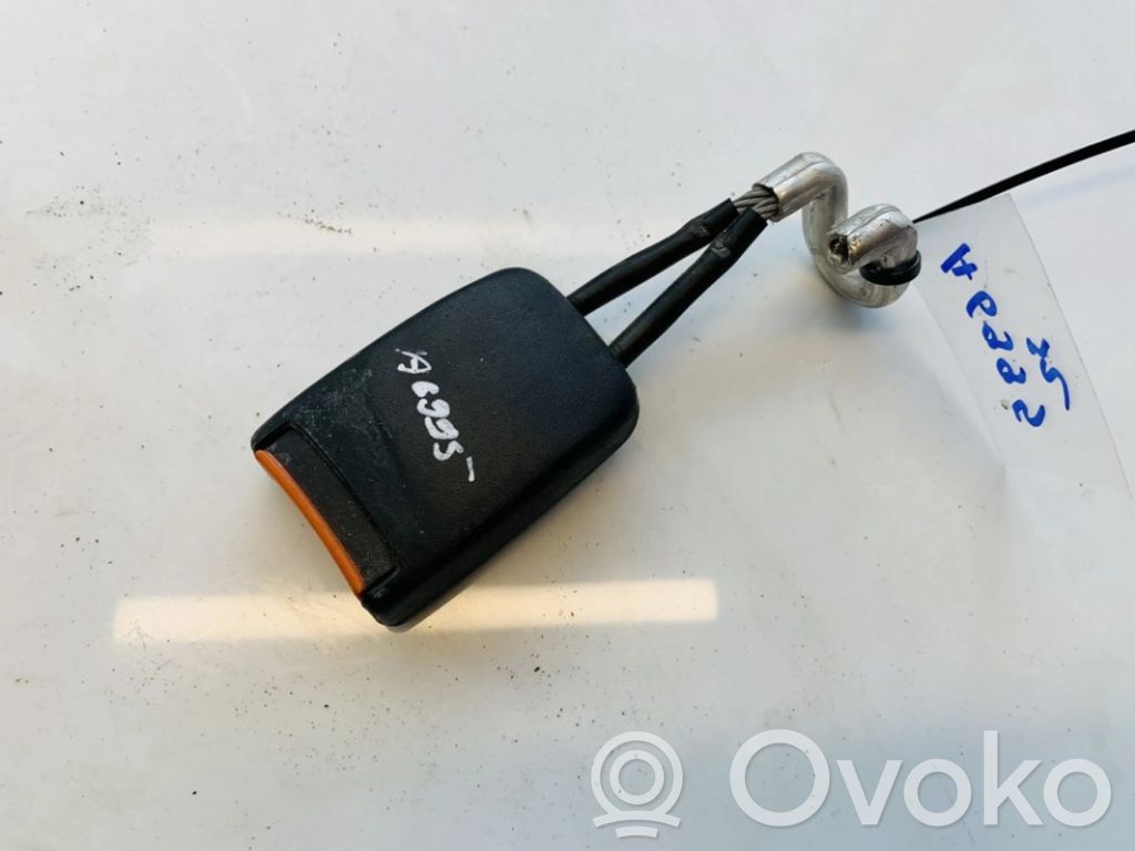 Audi A6 S6 C4 4A Gurtschloss hinten 